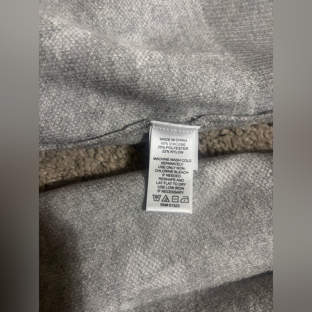CeCe Sweater Gray Women's Bow
Detail Sweater size S - Picture 8 of 9
